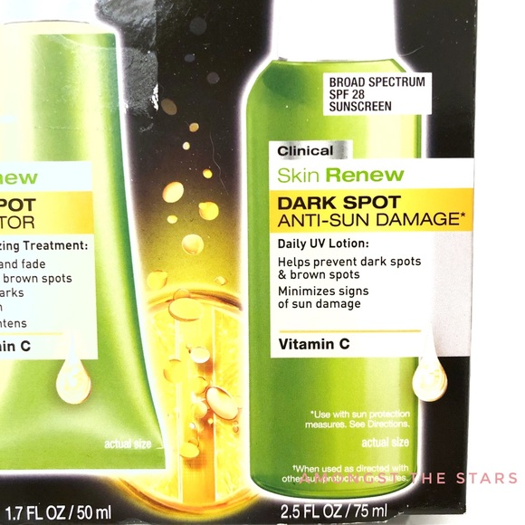 Garnier Dark Spot Corrector & Daily UV Lotion Set - Picture 3 of 6